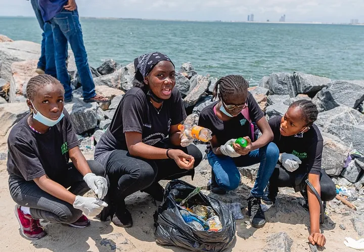 Lagos Nigeria H2OO Youth Leaders Work to Eliminate Plastic Pollution and More in 2021